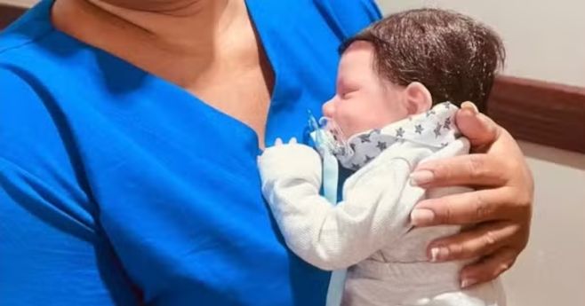 Mulher leva bebê reborn para atendimento em UPA de MT e diz que ‘ele estava gripado’