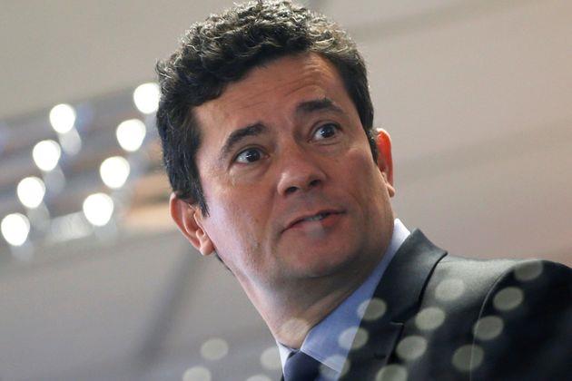 Em 5 meses à frente do ministério, Moro não conseguiu superar divergências e briga por orçamento