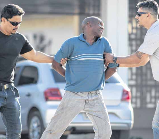 Avô estuprador contaminou ‘neto’ de 7 anos com doença venérea; aposentado teme morrer no Carumbé