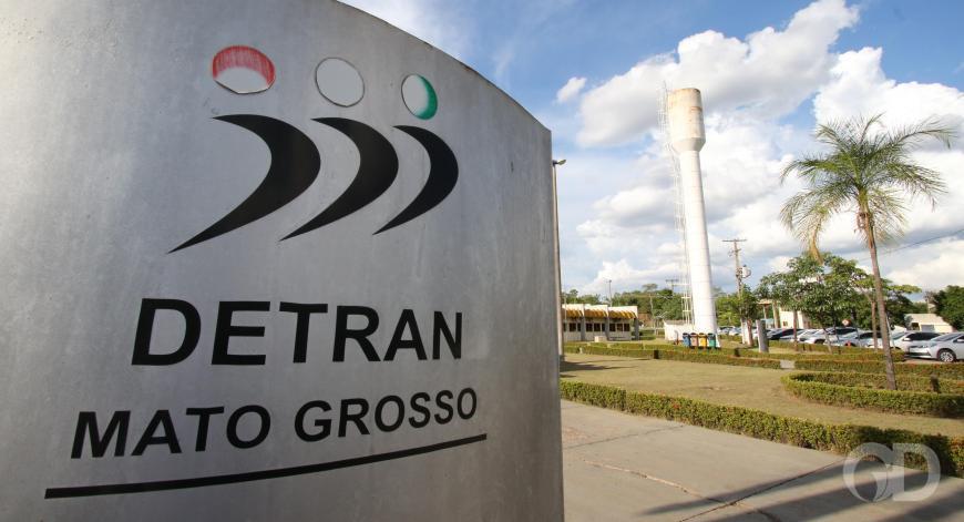 Detran promove redução de taxas de serviços no Estado