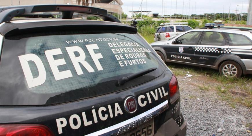 'Homem-Aranha' escala e furta em prédio na praça Popular