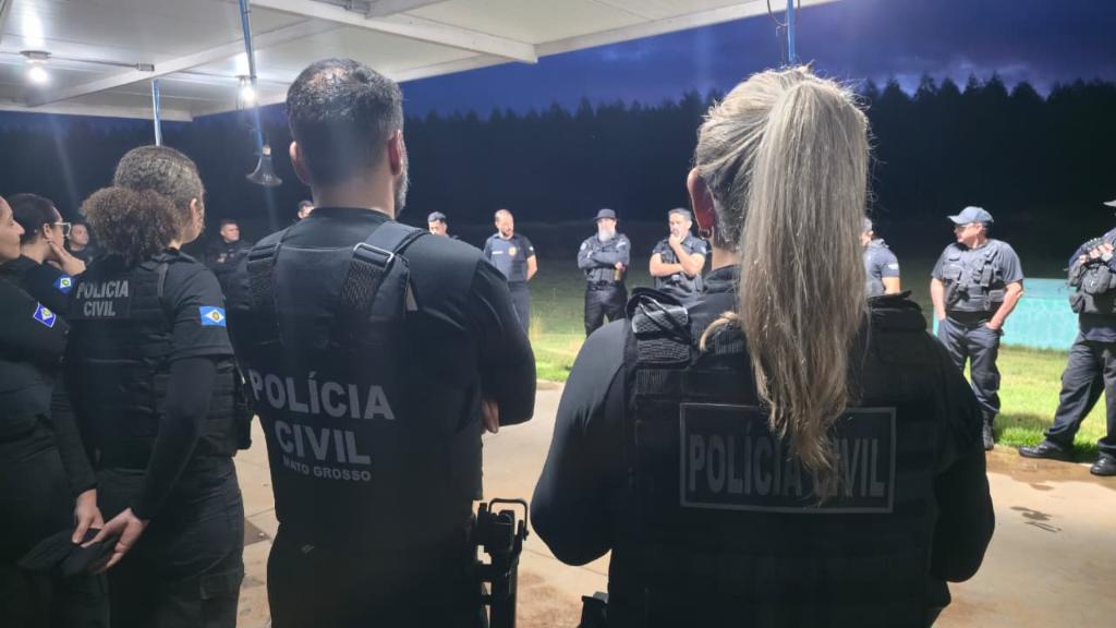 Polícia Civil deflagra operação e cumpre 52 mandados contra integrantes de facção criminosa