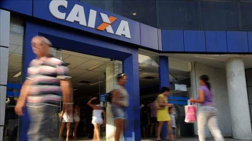 Brasil; Contratação de bancários pela Caixa será feita sem concurso público Segundo o banco, medida vai ao encontro da lei de terceirização sancionada pelo governo Temer