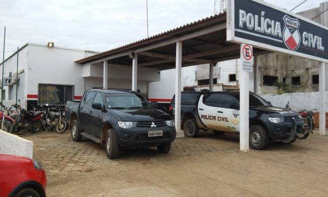 Polícia Civil de Buritis divulga fotos de procurados.