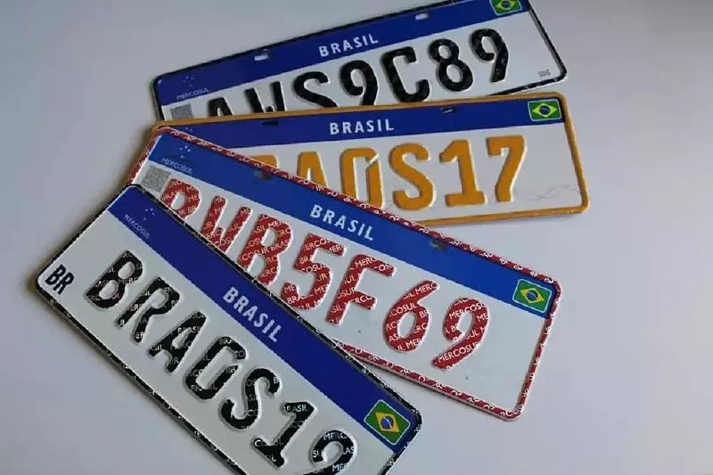 Placas de veículos no Brasil podem mudar novamente após projeto ser aprovado; entenda