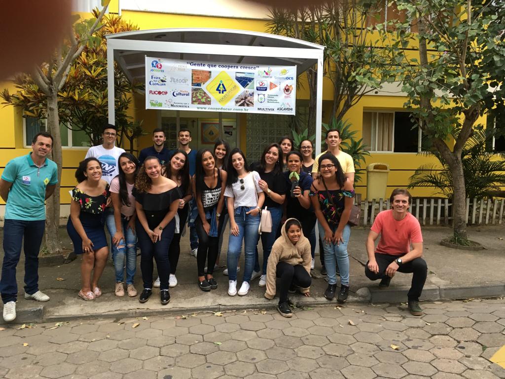 Escola Coopeducar recebe visita de alunos do curso de Pedagogia da Doctum Escola Coopeducar recebe visita de alunos do curso de Pedagogia da Doctum