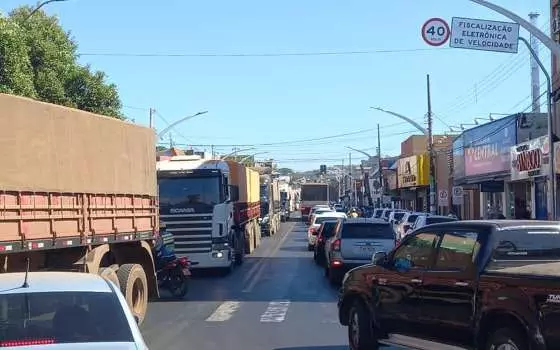 Sefaz vai fazer fiscalização móvel para reduzir tráfego de carretas em Barra do Garças e região