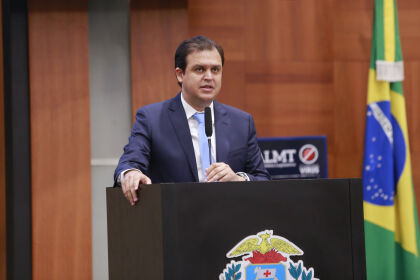 Thiago Silva cobra construção de escolas estaduais em Rondonópolis
