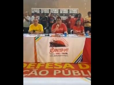 Professores mantêm 