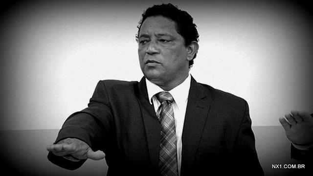 Valtinho usa tribuna, xinga prefeito de desgraçado, animal e que quando Cebola morrer, vai ser queimado no fogo do inferno