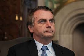 Bolsonaro afirma que demitirá presidente dos Correios por agir como 'sindicalista'