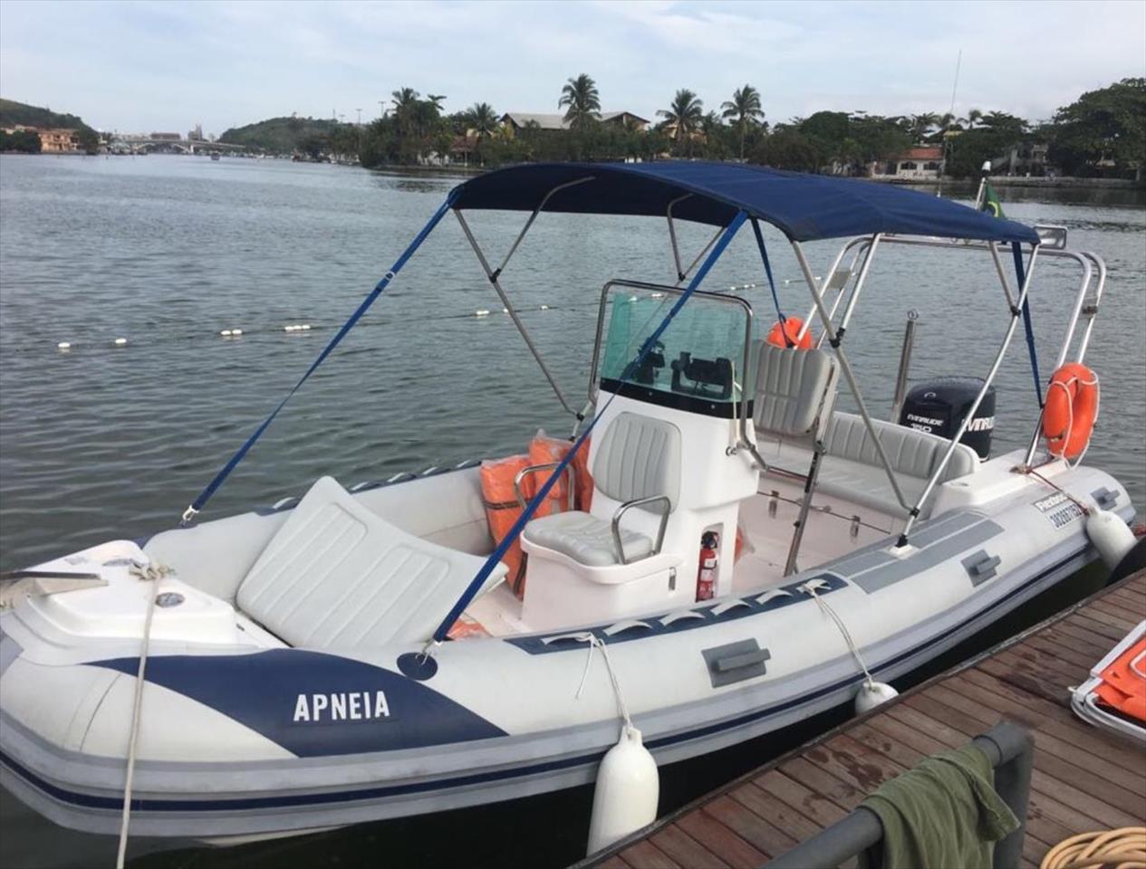 Flexboat SR550 2013 R$140.000,00 Flexboat SR550 2013 R$140.000,00
