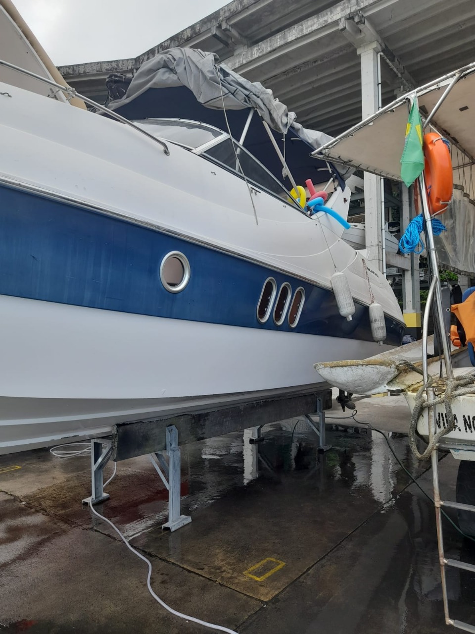 Coral 31 Open 2010 R$299.900,00