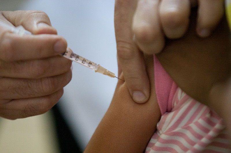Início da vacinação das crianças contra gripe e sarampo é antecipado na próxima segunda-feira, 25