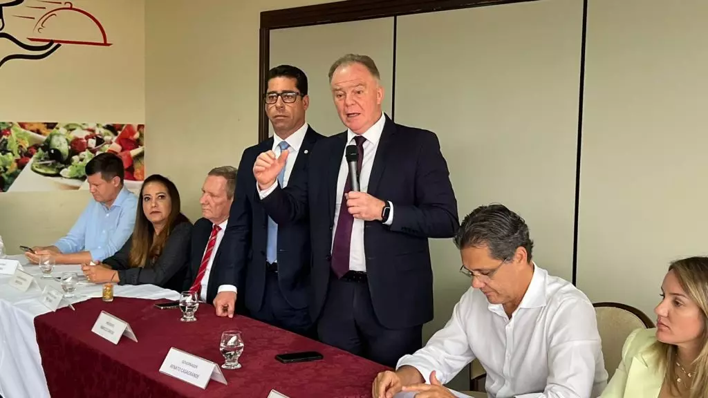 Queda de arrecadação preocupa Governador e deve fazer Prefeitos a tomarem medidas de contenção de gastos