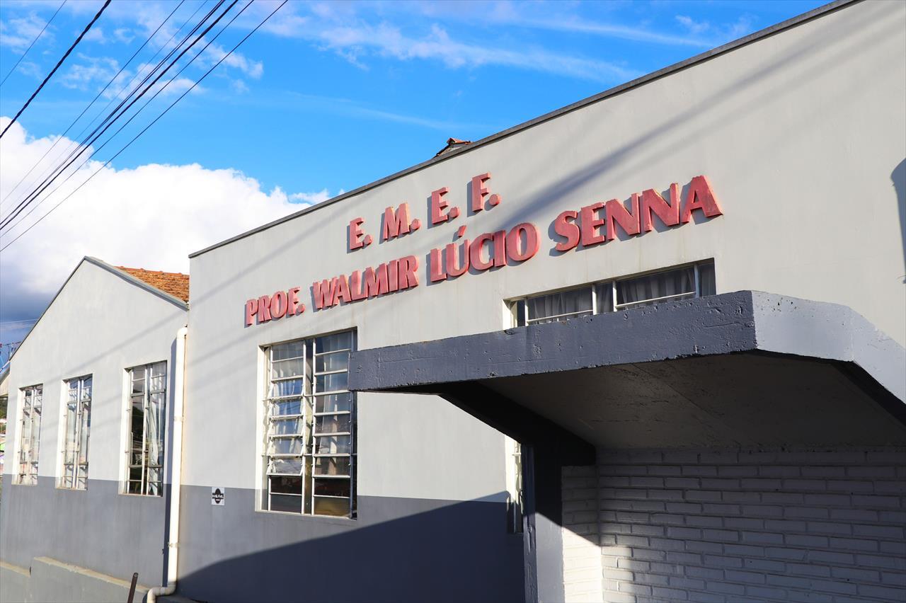 Escola Municipal Professor Walmir Lúcio Senna de Papanduva comemorou 16 anos de inauguração