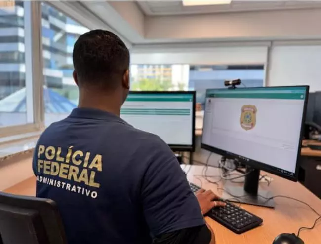PF define datas para CACs renovarem certificados de registro de arma de fogo