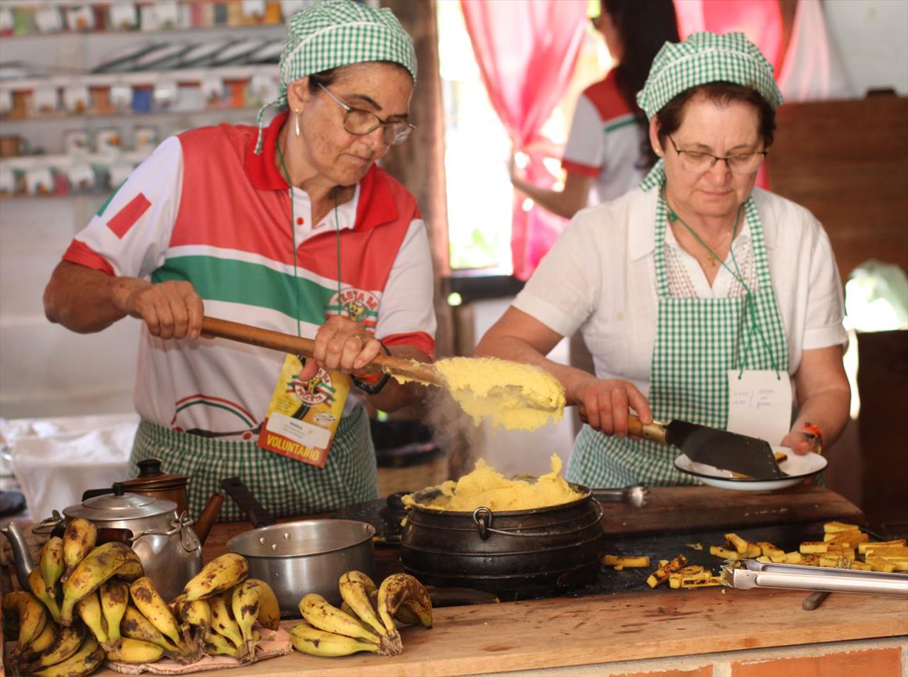 42ª Festa da Polenta: desta vez a programação será nos quintais, com transmissão online ao vivo pela TV Festa da Polenta