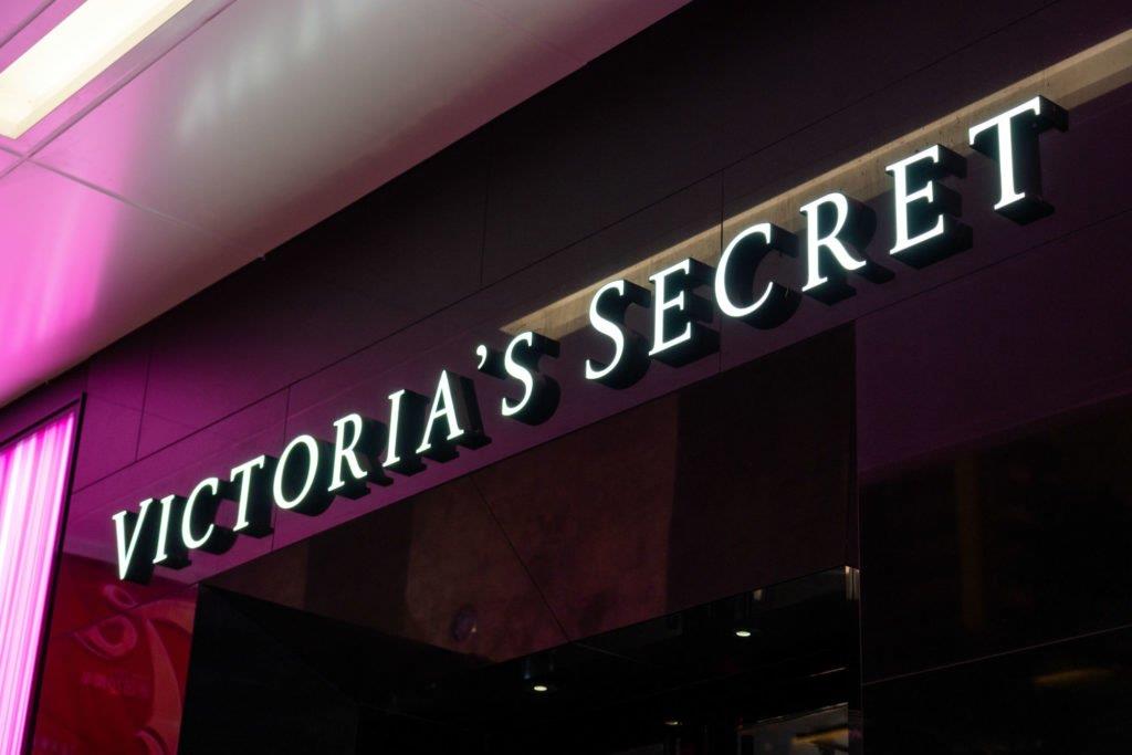 O que leva uma empresa à crise? O caso da poderosa “Victoria´s Secret”. O que leva uma empresa à crise? O caso da poderosa “Victoria´s Secret”.