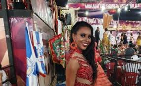 Descansando a beleza! Musa da MUM Thaiza Santos aguarda retorno do Carnaval para abraçar seus irmãos