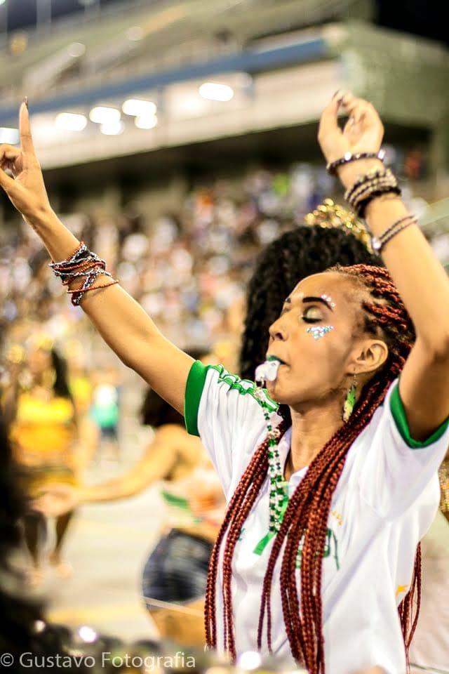 Diretora de chocalho, Raquel Teodoro, diz: “No começo não foi 100% fácil, mas eu consegui e conquistei o meu lugar!”