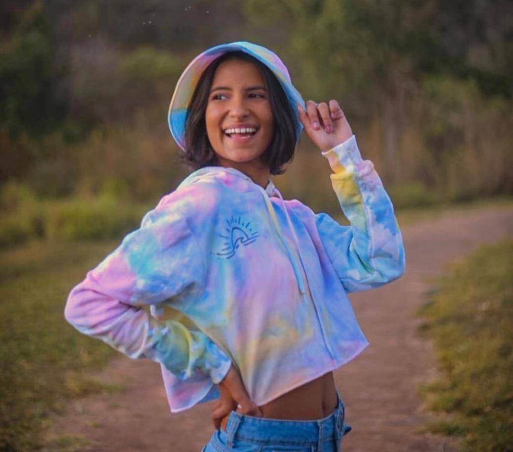 Jú Oliver, a empreendedora e artesã teen, sonha em ter peças conhecidas Brasil à fora