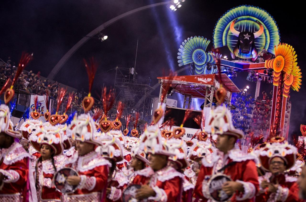 DEPARTAMENTO SOCIAL DA ESTRELA DO TERCEIRO MILÊNIO PROMOVE LIVE COM ANÚNCIO DO SAMBA-ENREDO DE 2021