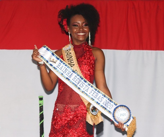 PALCO DE ESTRELAS! CONCURSO PARA ELEGER A RAINHA DA REVISTA FERAS, TEM INÚMERAS RAINHAS ANTES MESMO DA FINAL