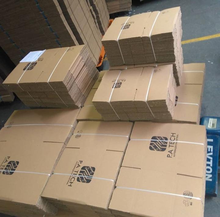 Caixas de papelão com ou sem impressão