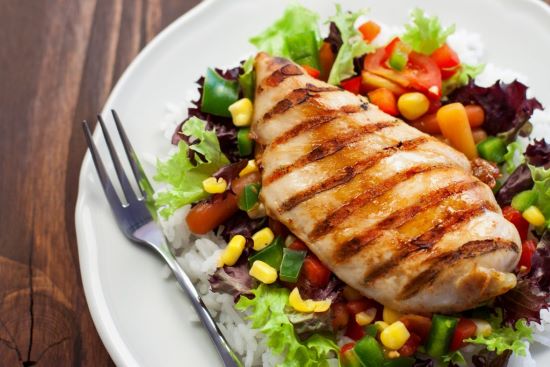 Carne de frango brasileira é a 20ª mais barata do mundo