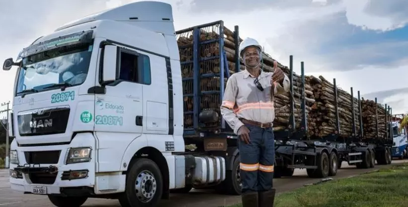 Eldorado Brasil abre vagas para motoristas CNH D e E