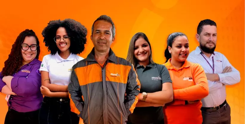 A foto mostra 6 profissionais da Movida