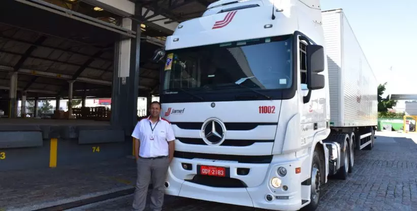 Jamef anuncia mais vagas para motoristas carreteiros