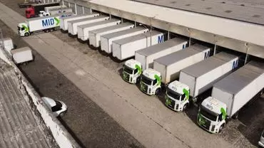 A foto mostra carretas da MID Transportes