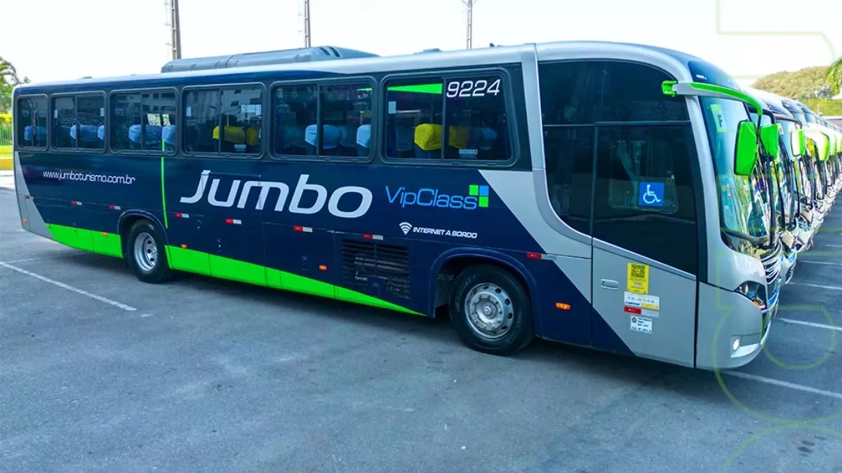 Jumbo Turismo abre vagas para motoristas: salário de 3,3 mil em 15 localidades