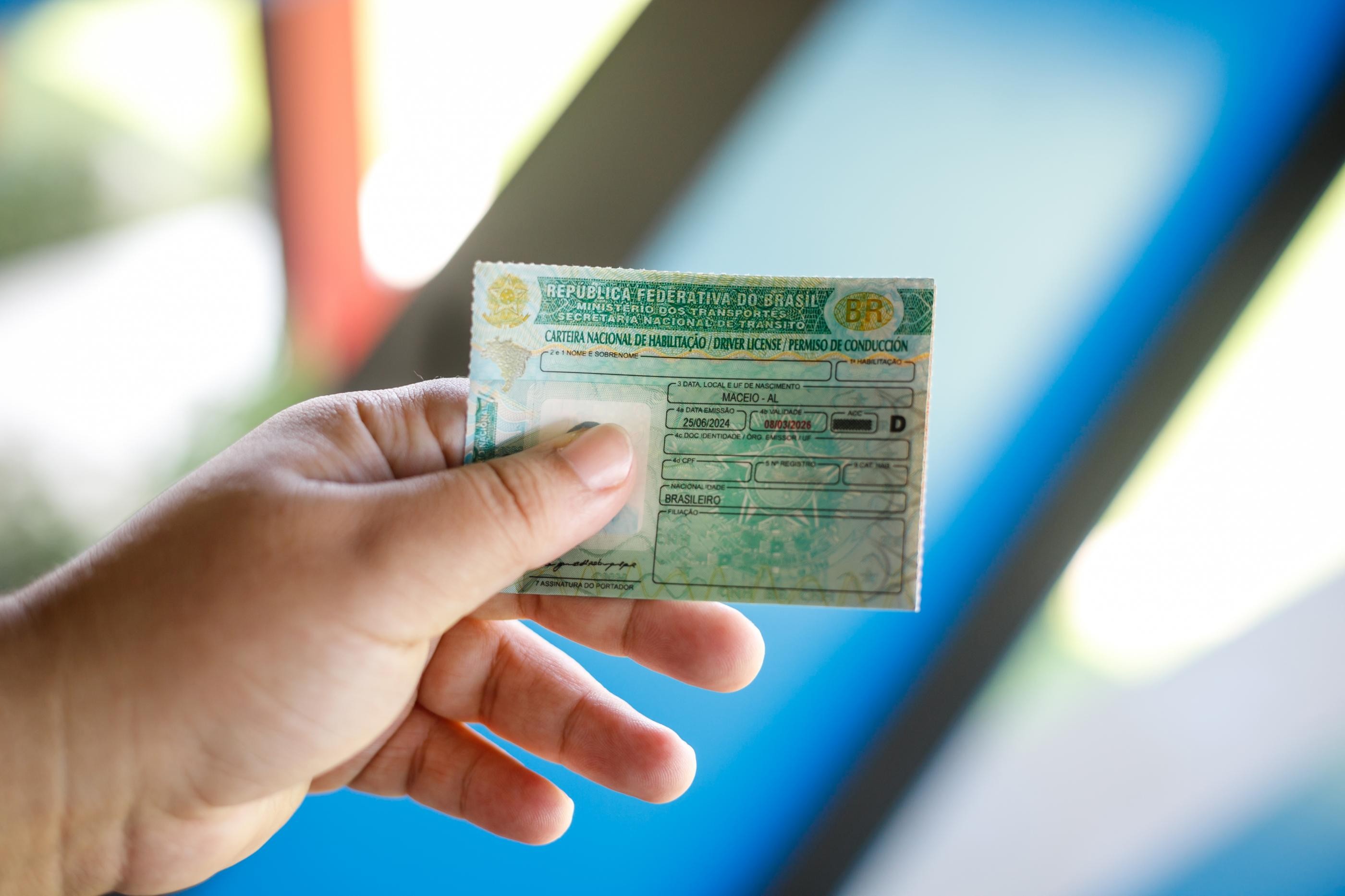 Detran-MG atualiza valores e exames médicos para CNH passam a custar quase R$ 465 juntos