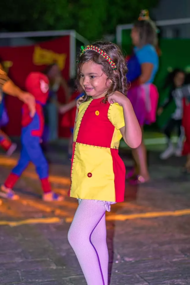 EST FOLIA 2023