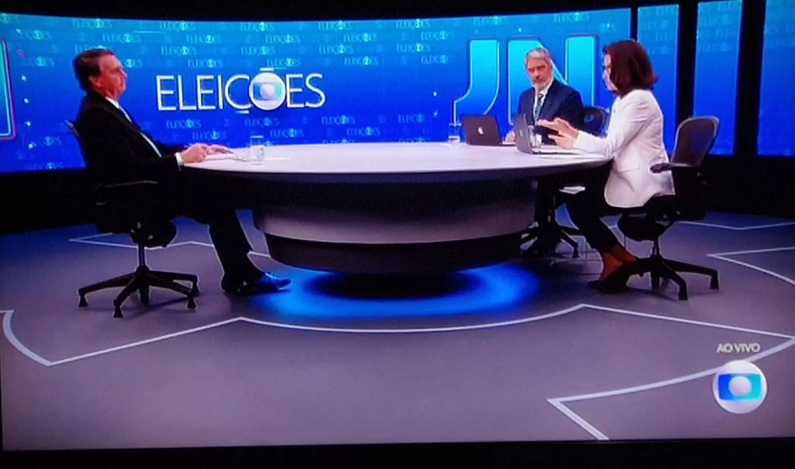 Após entrevista no Jornal Nacional, Bolsonaro não descata presença nos debates