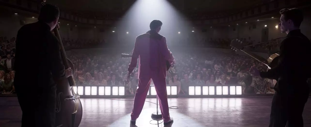 |Crítica| 'Elvis' (2022) - Dir. Baz Luhrmann