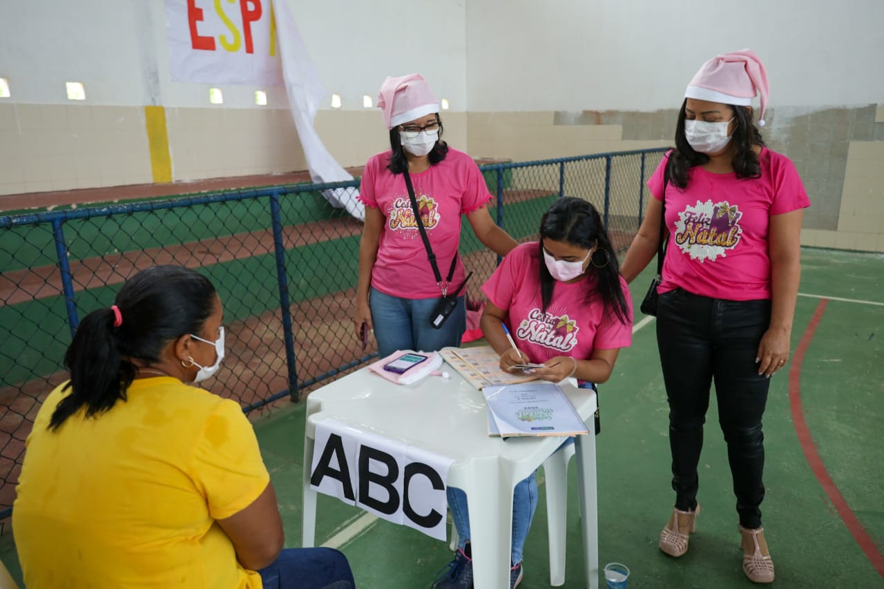 Primeiro dia da entrega dos cupons da Cesta de Natal é marcado pela  tranquilidade e organização - Bahia Diário