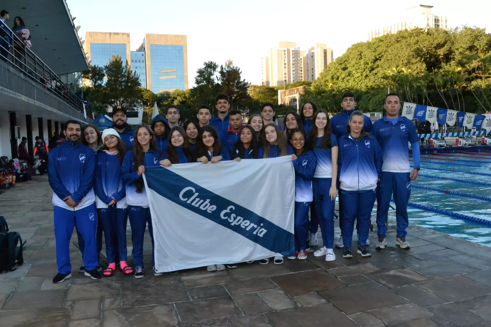 Equipe de natação infantil participa do Torneio Regional Equipe de natação infantil participa do Torneio Regional
