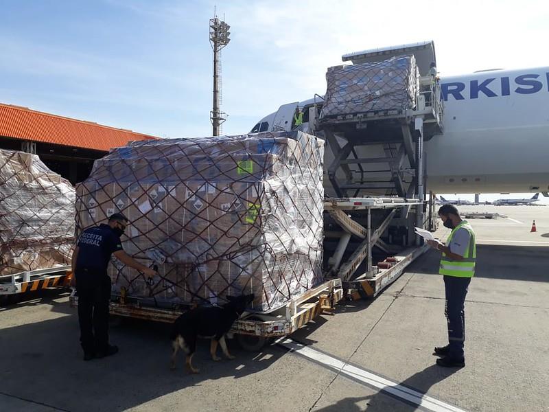 SP recebe da Turquia 650 respiradores e totaliza compra de 1,5 mil