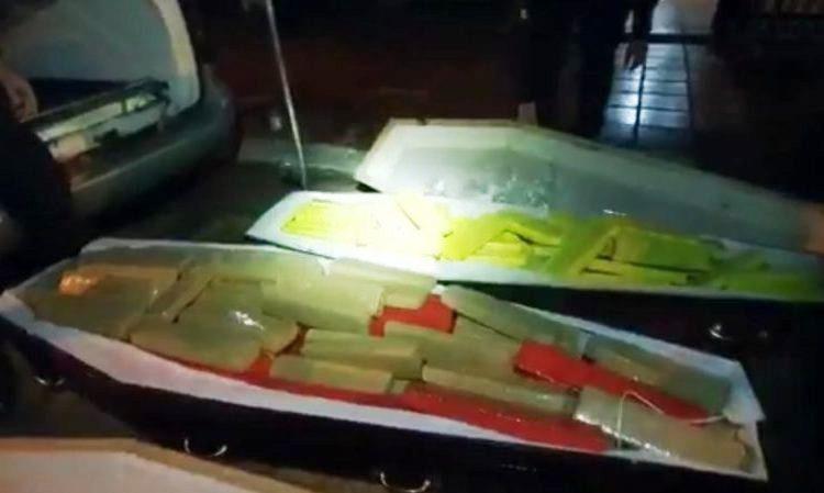 Caixões com supostas vítimas de covid estavam lotados de maconha