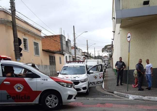 Supermercado na Rua Barão de Penedo é assaltado