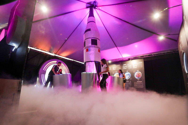 Foguetes, planetário e ônibus simulador imersivo: Ciência na Estrada chega ao Sol Nascente