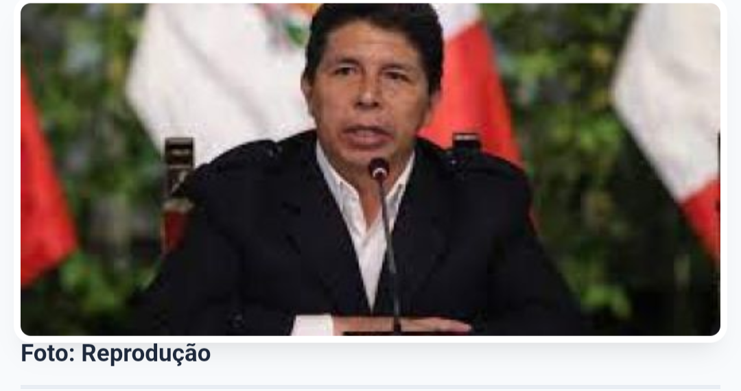 Ex-presidente do Peru é levado para base policial em Lima