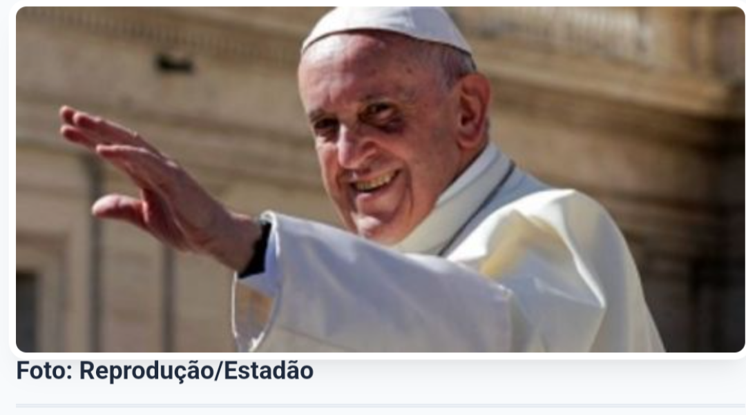 Em mensagem de Natal, papa faz apelo para 'silenciar armas' na Ucrânia